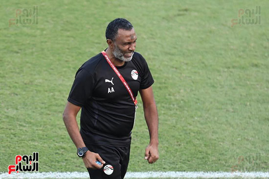 انفعال أحمد الكاس في مباراة سويسرا انفعال أحمد الكاس في مباراة سويسرا