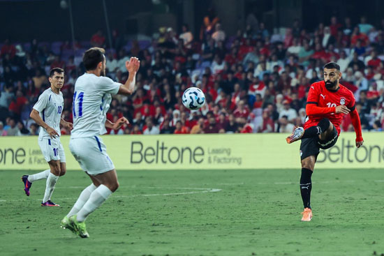 محمد صلاح خلال  المباراة