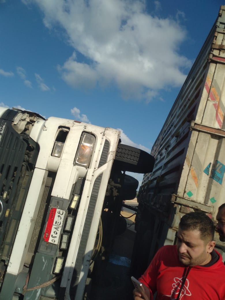 السيارة عقب انقلابها_1