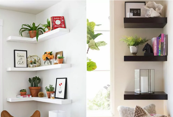 مكتبة في زاوية الغرفة