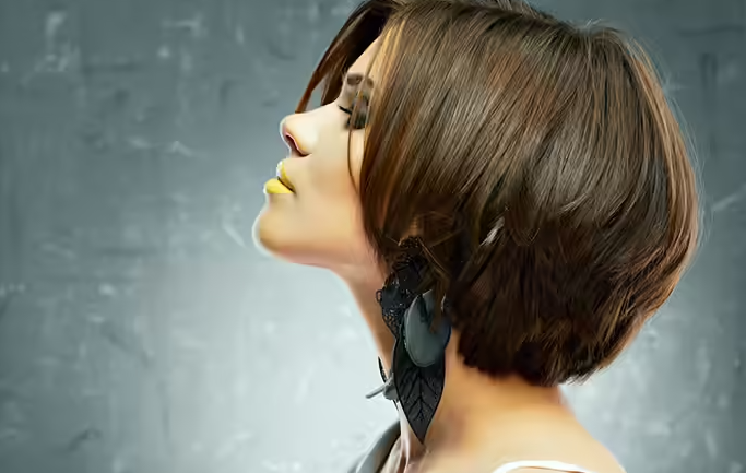 شعر قصير منفوش متعدد الطبقات شعر قصير منفوش متعدد الطبقات