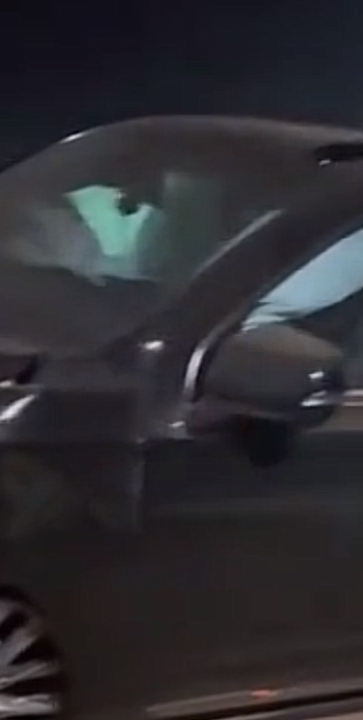 كواليس حادث الفنان أحمد سعد على طريق السخنة (4)