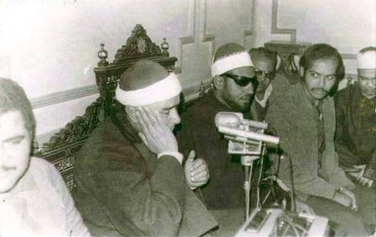 الشيح عمران بإحدى الحفلات الشيح عمران بإحدى الحفلات