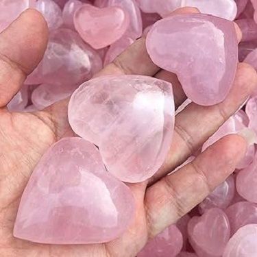 الأحجار الكريمة الأحجار الكريمة