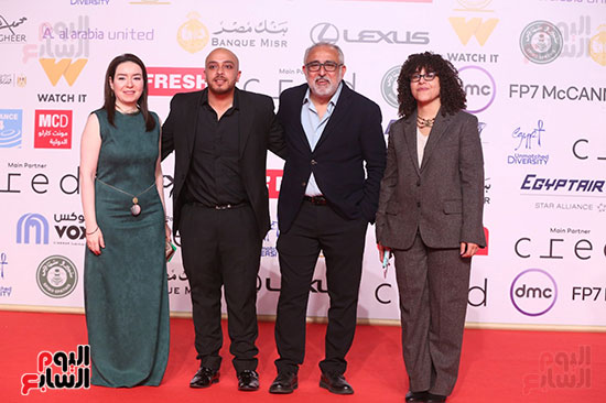 صناع الفيلم الاسبانى