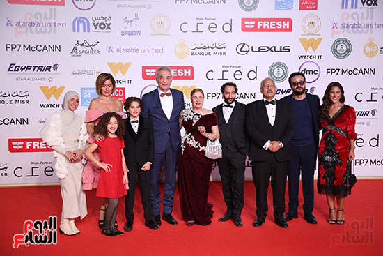 محمود حميدة ومحمد رضوان واسرتهما