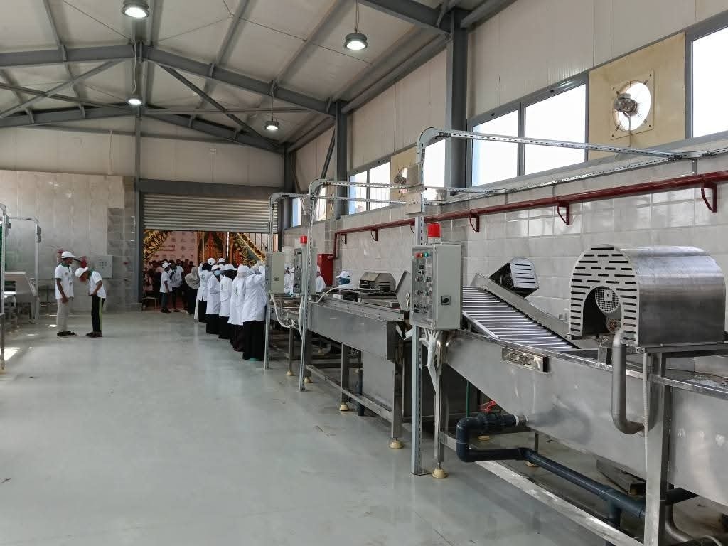 مدينة إسنا تشهد تدشين مجمع الصناعات الغذائية بقرية الكيمان في مركز إسنا مدينة إسنا تشهد تدشين مجمع الصناعات الغذائية بقرية الكيمان في مركز إسنا