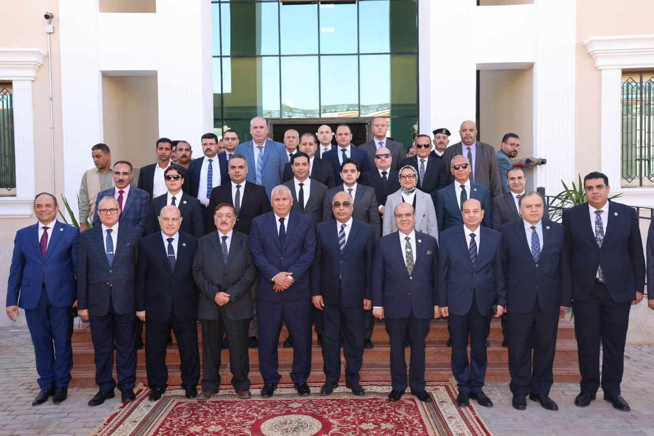 وزير العدل يفتتح مقر هيئتي قضايا الدولة والنيابة الإدارية (2)