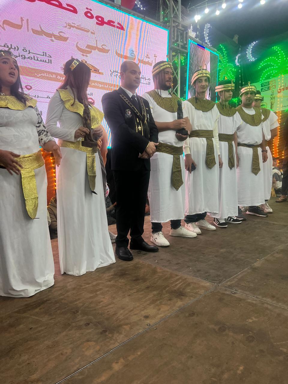 جانب من الجولة والمؤتمر للمرشح الفرعوني جانب من الجولة والمؤتمر للمرشح الفرعوني