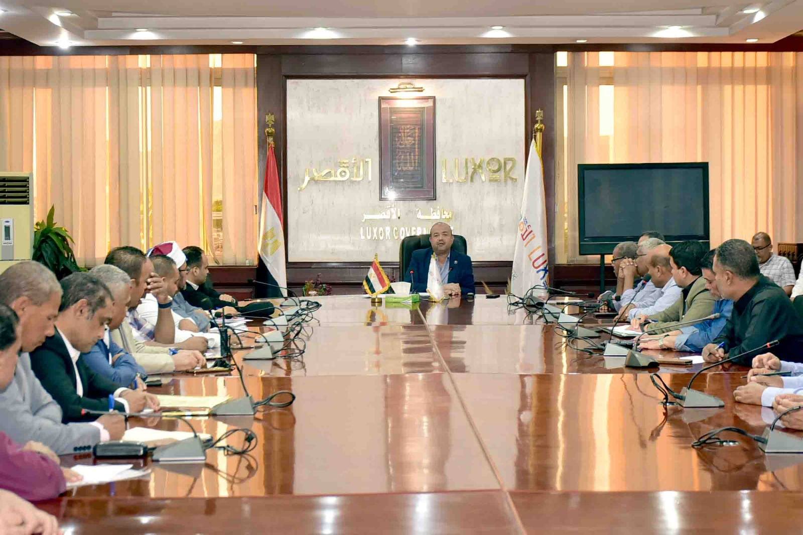 تجهيزات واستعدادات على قدم وساق في الأقصر للإحتفال بالعيد القومى تجهيزات واستعدادات على قدم وساق في الأقصر للإحتفال بالعيد القومى