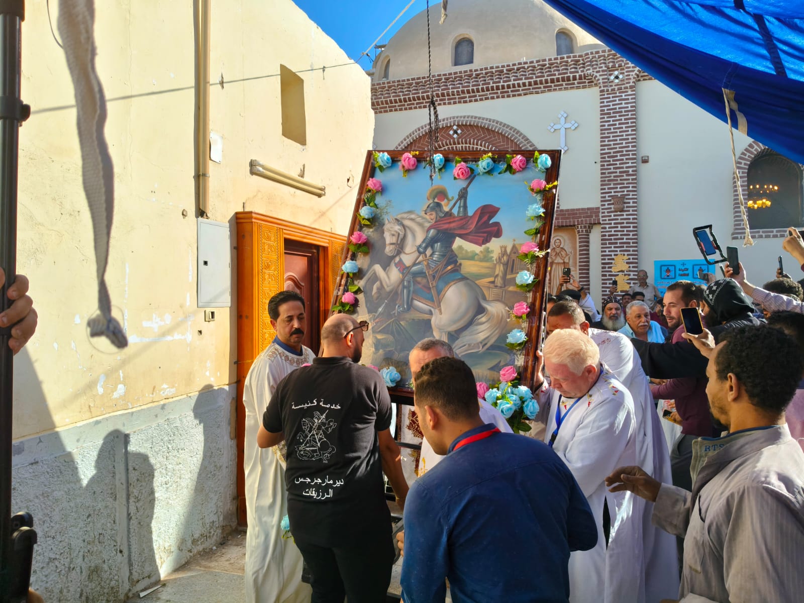 جانب من احتفالات المولد السنوى لدير مارجرجس بالرزيقات