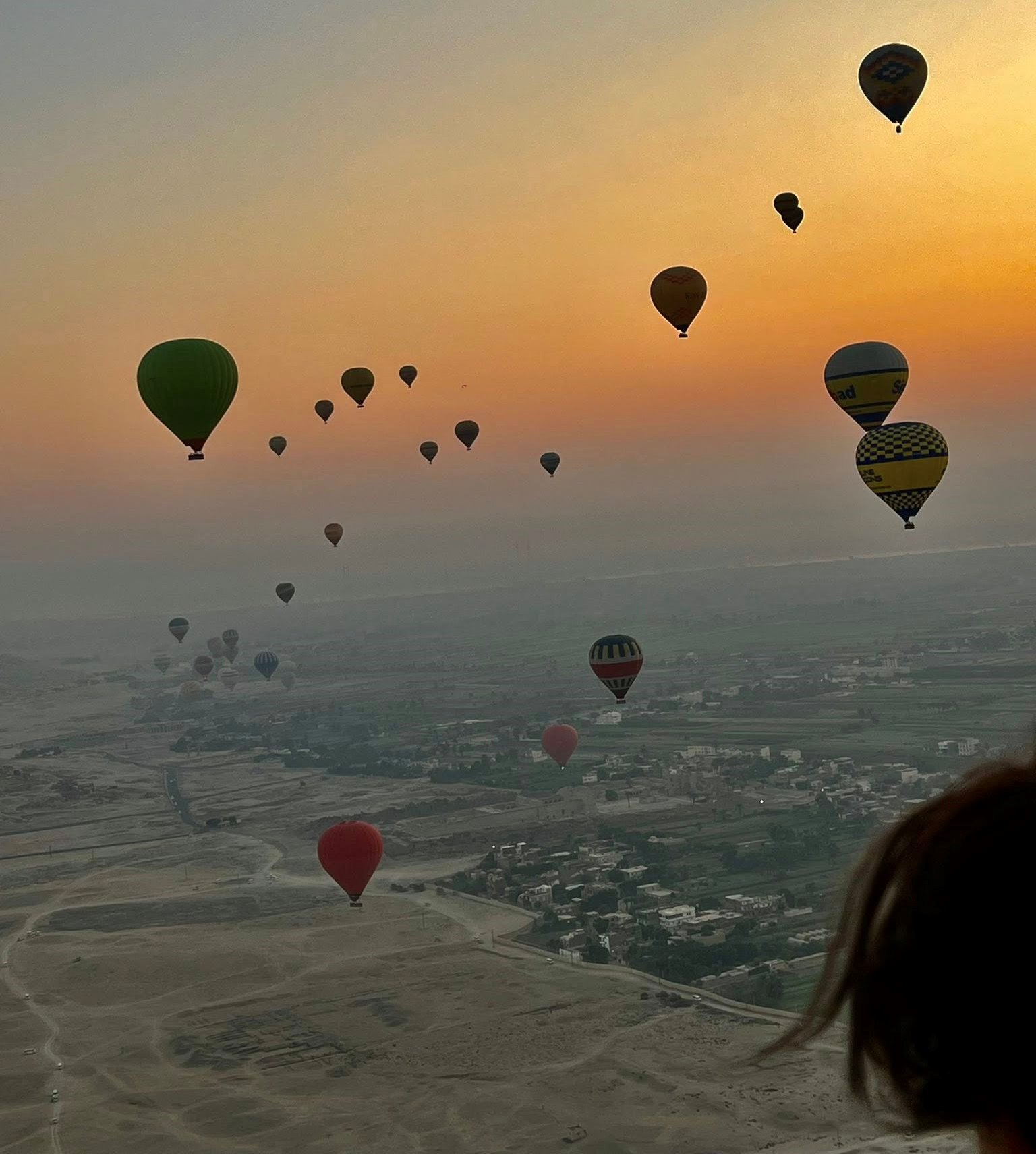 البالون الطائر يعود بعد يومين من الإلغاء بتحليق 65 رحلة