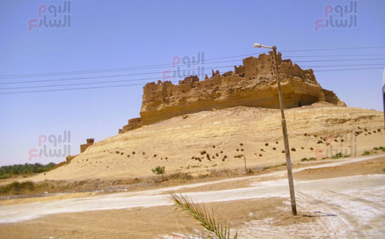 الحصن-الاثرية---قارة-ام-الصغير الحصن-الاثرية---قارة-ام-الصغير