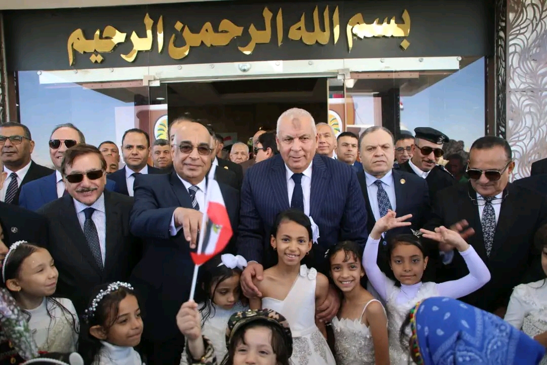 وزير العدل " و"الزملوط" يتفقدان مجمع المصالح الحكومية