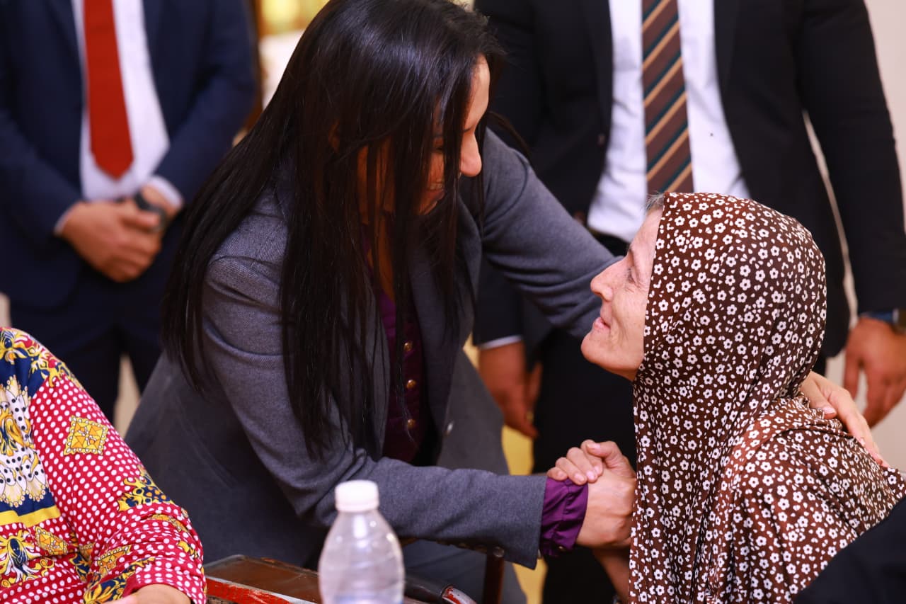 وزيرة التضامن على المسنين بالفيوم