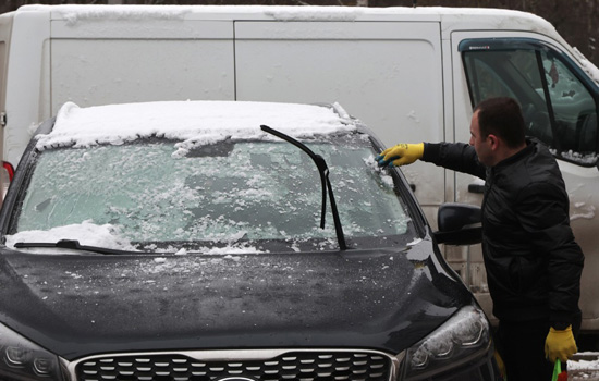 ثلوج كثيفىة تغطى شوارع العاصمة الروسية موسكو (8)