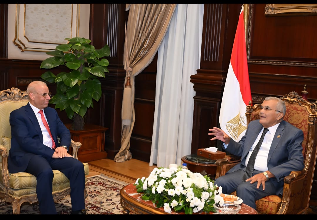 رئيس مجلس الشيوخ يبحث مع سفير العراق التنسيق على المستويين البرلماني والحكومي (2)