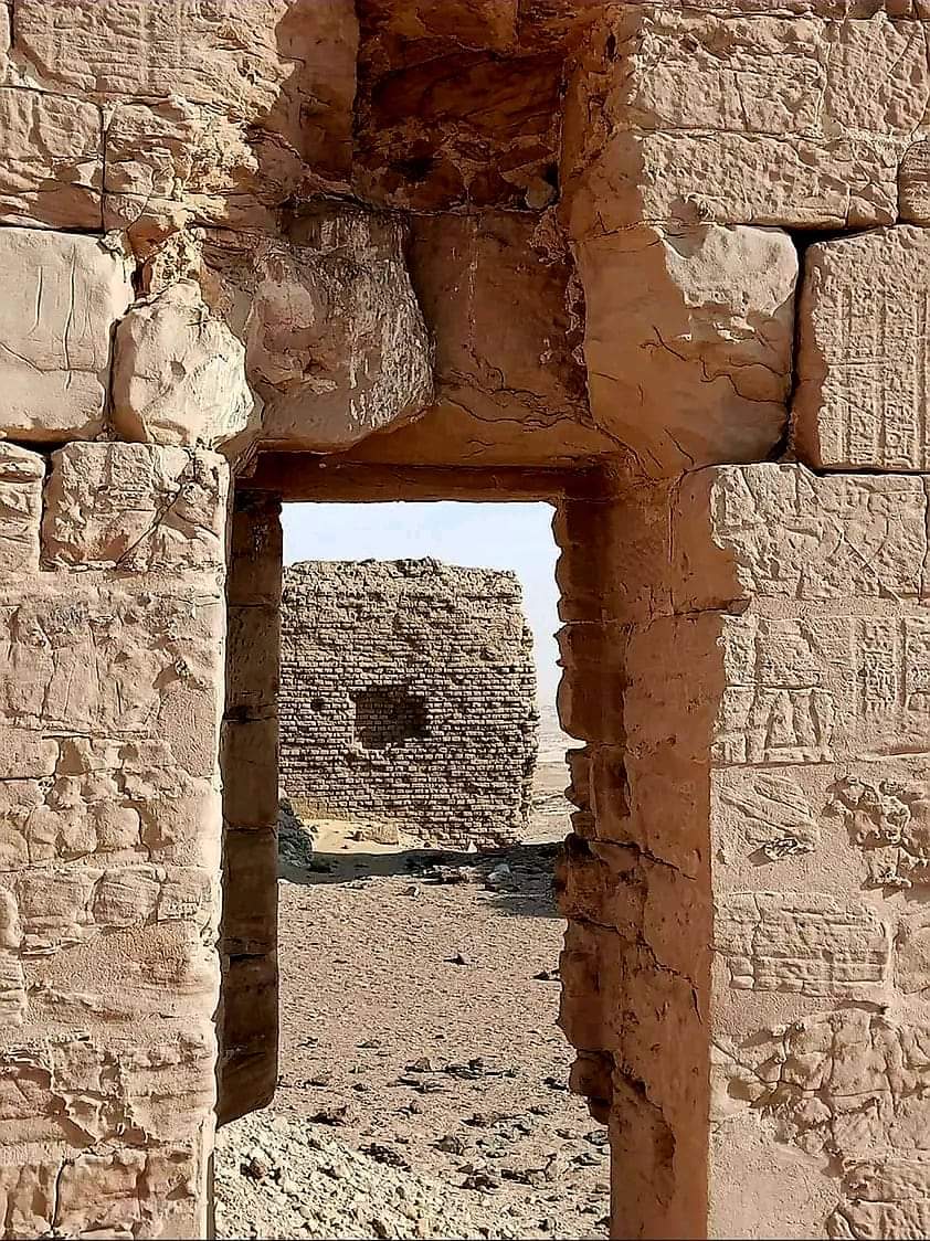 جانب من معبد الناضورة بالخارجة