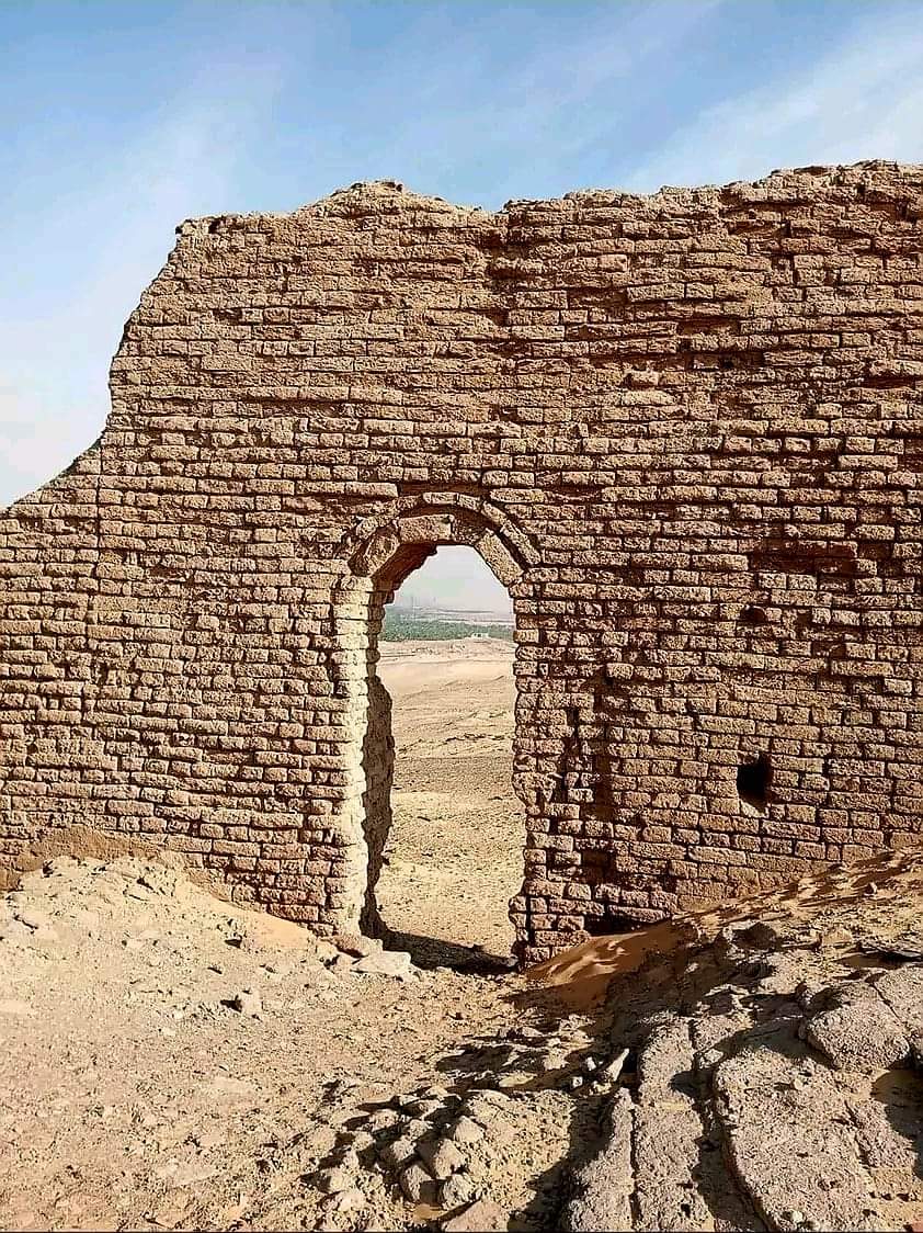 حوائط معبد الناضورة العجيبة
