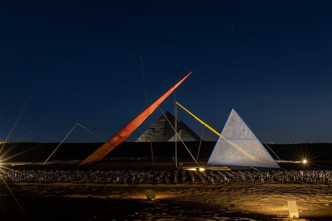 “الأبد هو الآن” يضيء أهرامات الجيزة بليلة عالمية تجمع رموز الفن والثقافة (2)