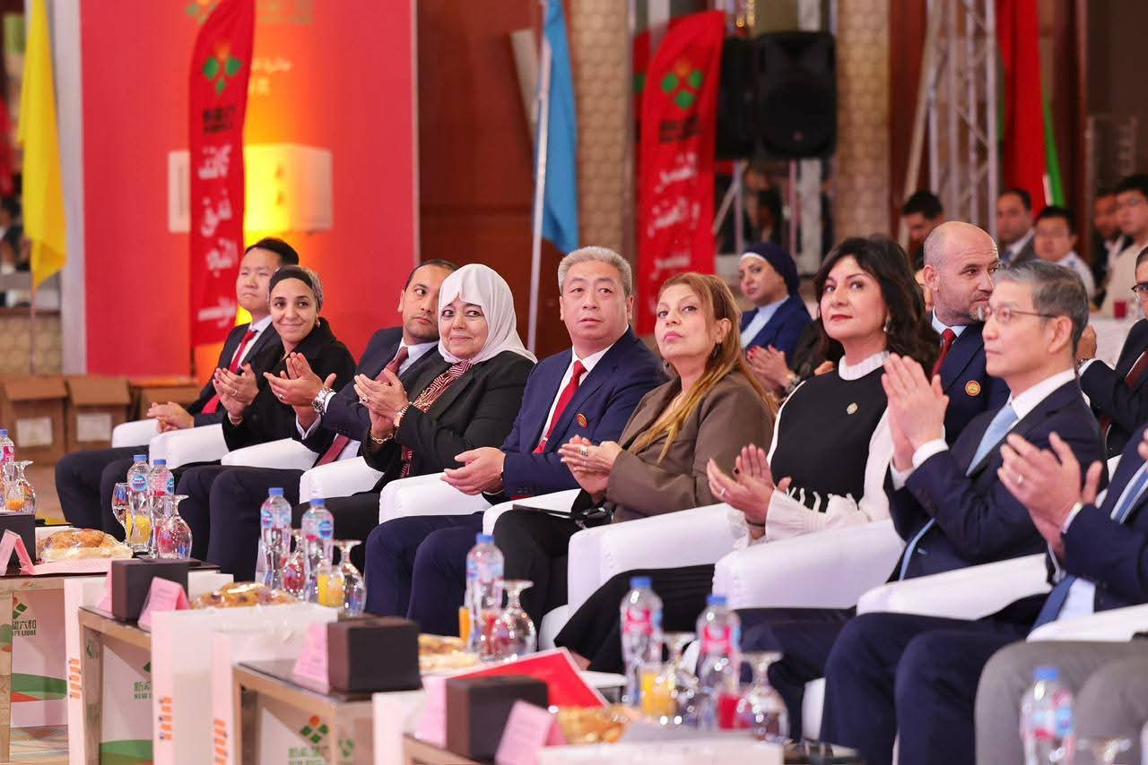 التحالف الوطني والسفارة الصينية بالقاهرة وشركة نيو هوب (2)