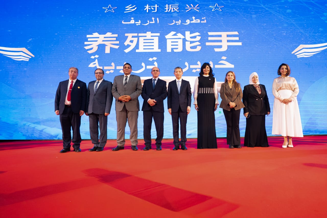 التحالف الوطني والسفارة الصينية بالقاهرة وشركة نيو هوب (1)