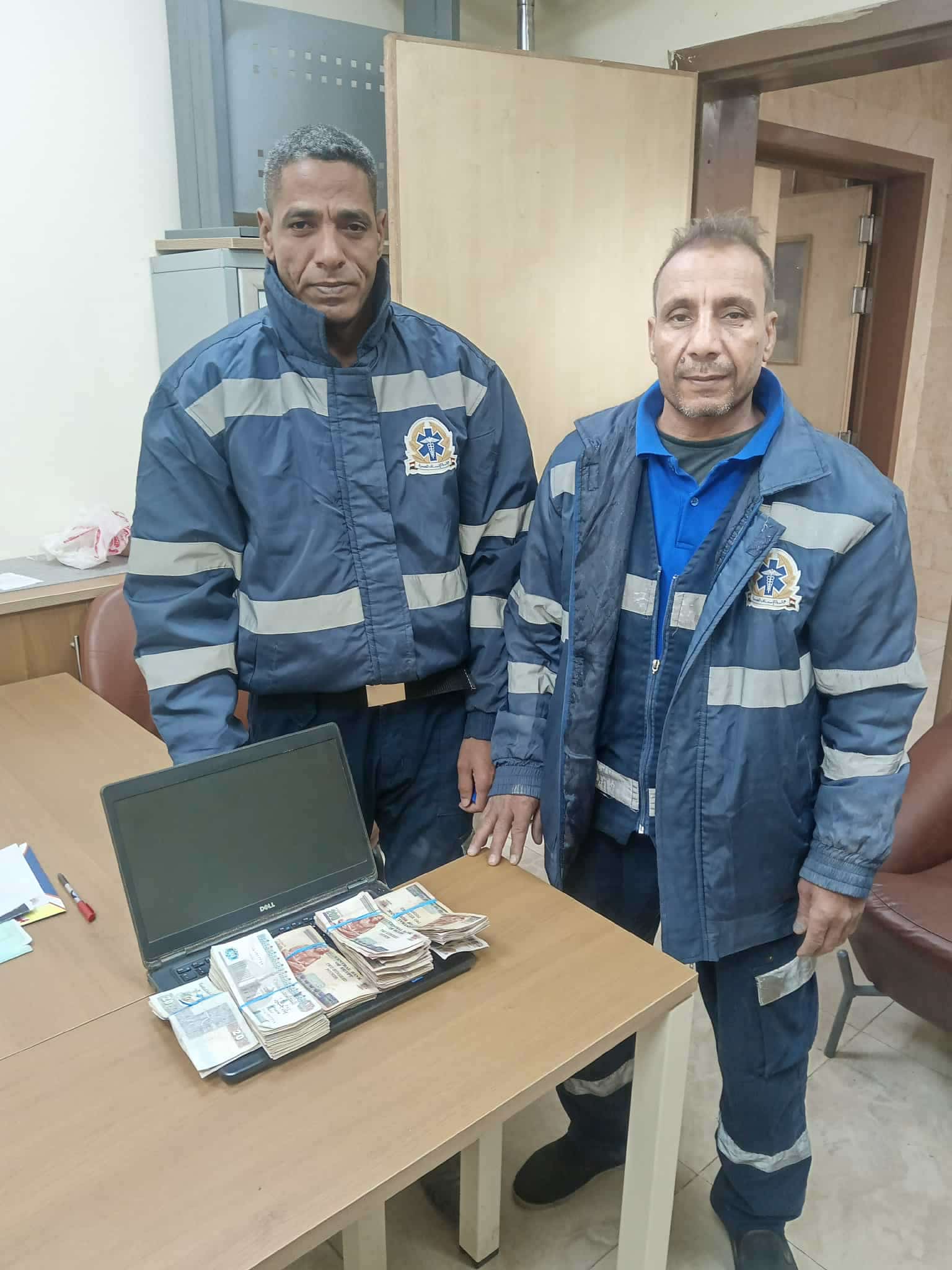 أمانة سائق ومسعف