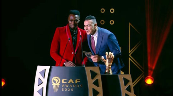 عصام الحضرى عصام الحضرى