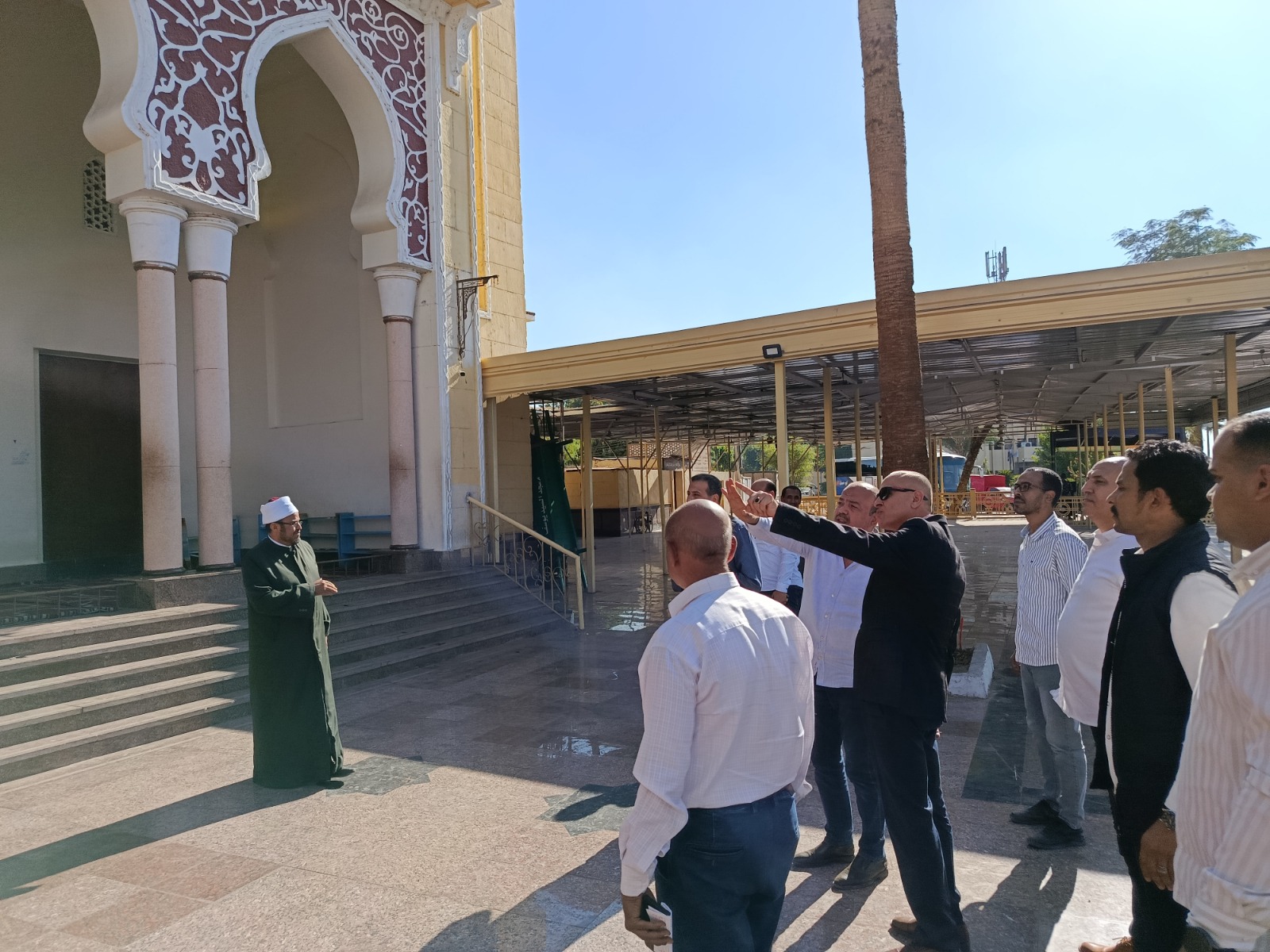 محافظ الأقصر يتفقد أعمال تطوير مسجد السيد يوسف استعدادًا للاحتفال بالعيد القومي محافظ الأقصر يتفقد أعمال تطوير مسجد السيد يوسف استعدادًا للاحتفال بالعيد القومي