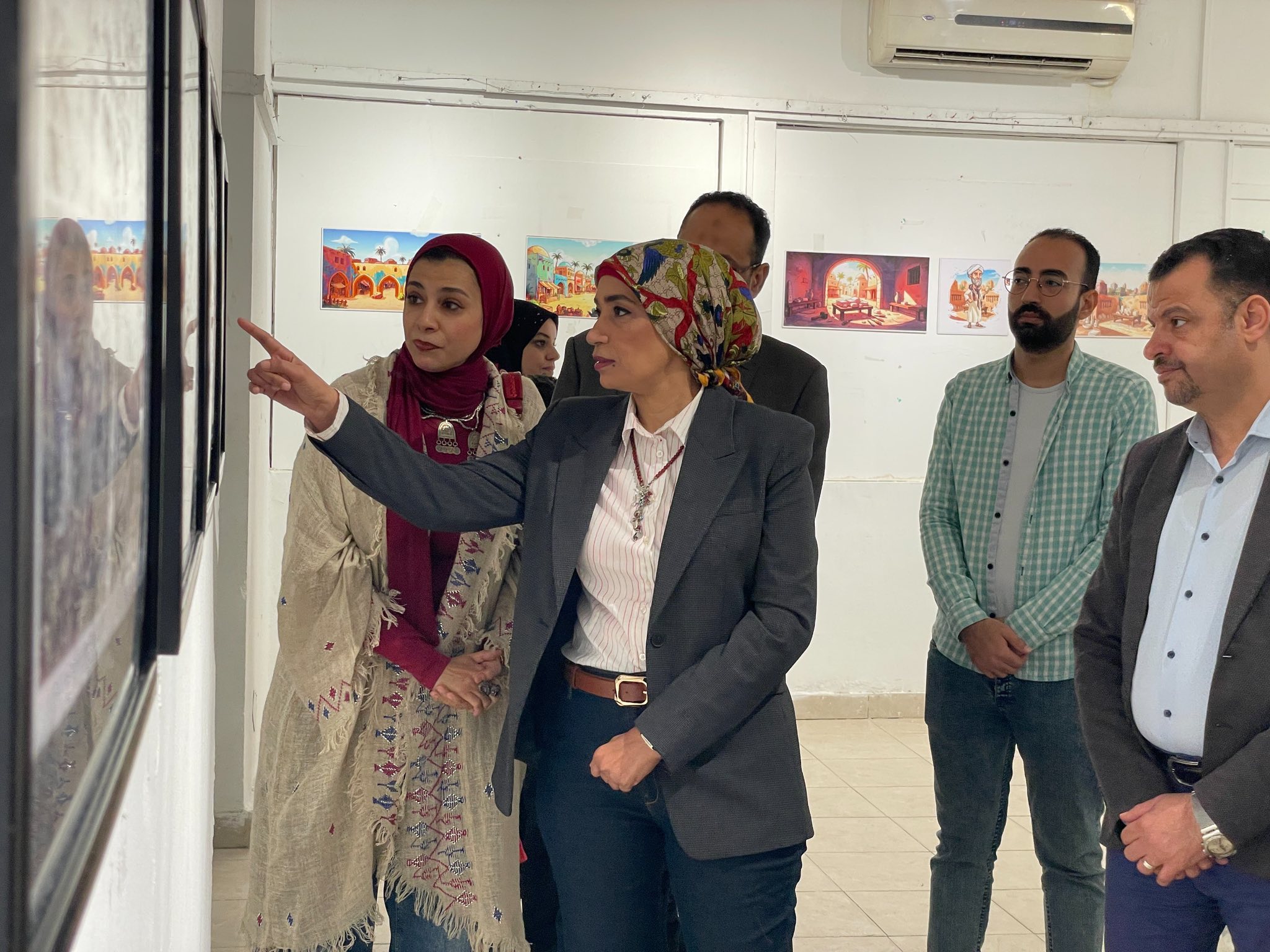 ثلاثة معارض فنية عن الإبداع المعاصر والتراثي بجامعة الأقصر