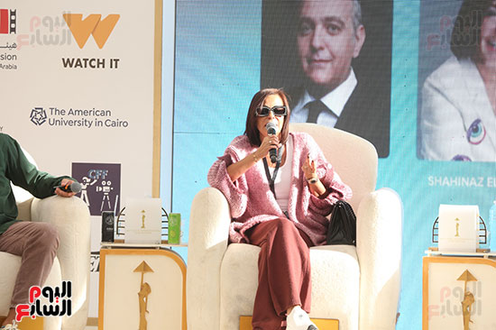 شاهيناز العقاد