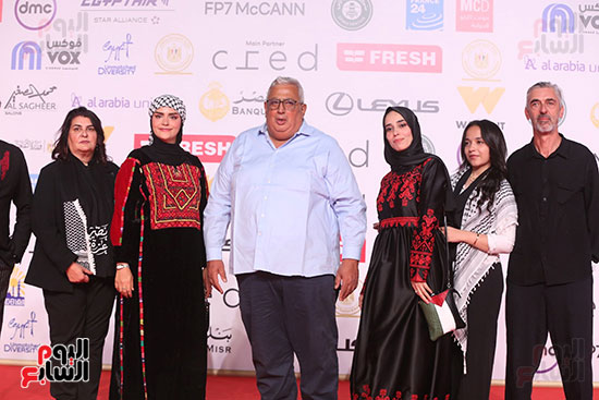 السجادة الحمراء لفيلم اغتراب