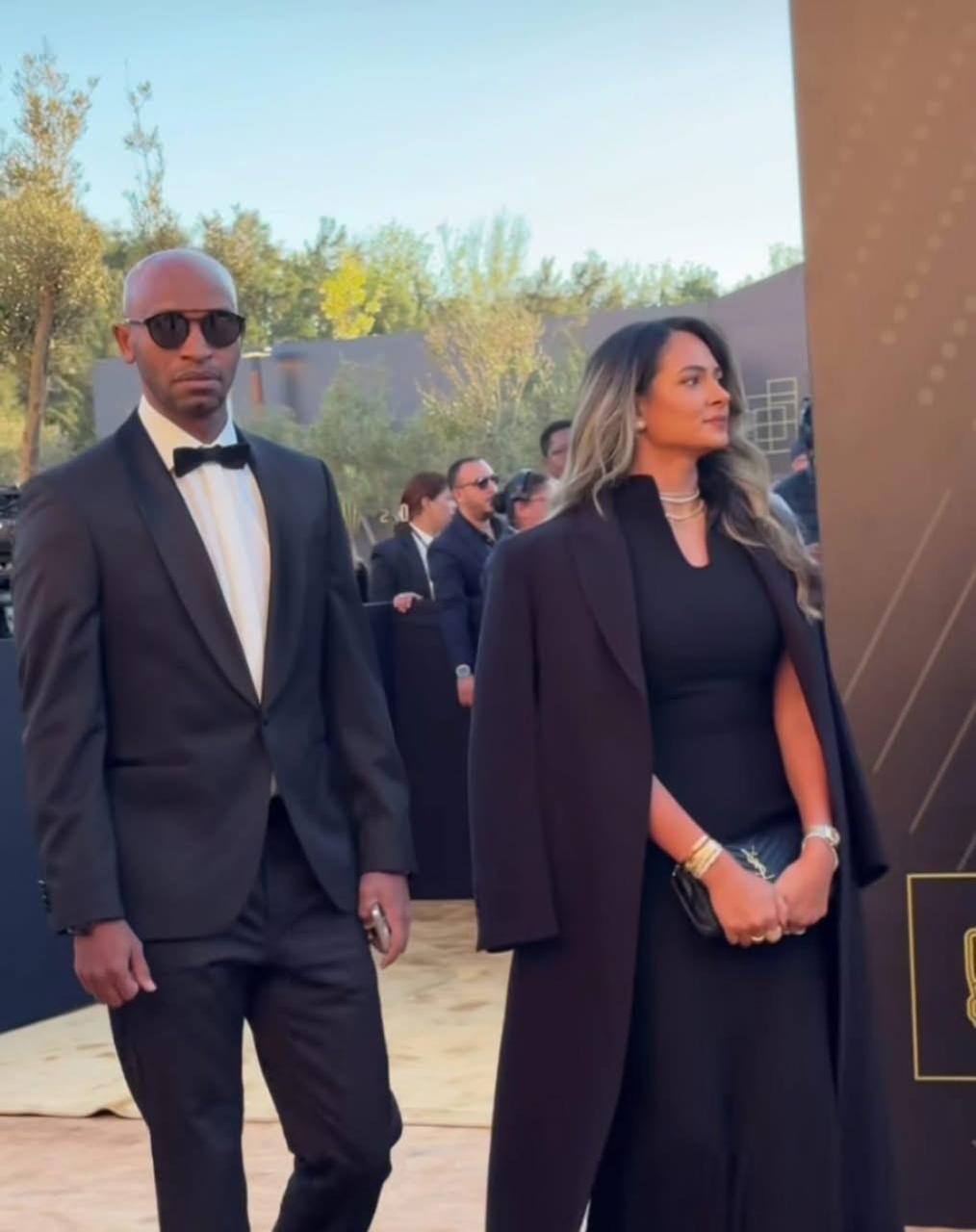 شيكابالا يصل المغرب مع زوجته