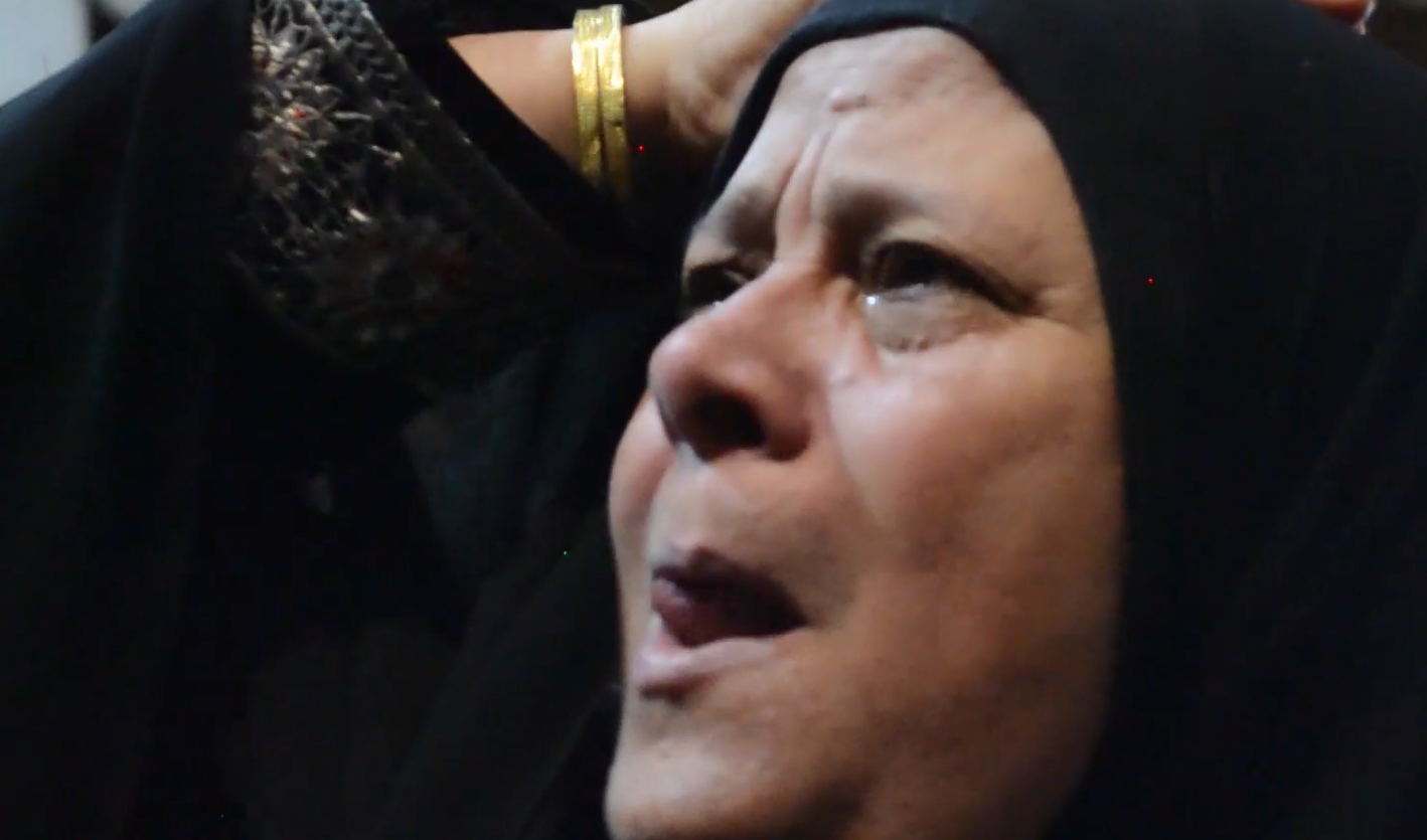 اختلاط دموع الفرح بالزغاريد لدى فائزة بقرعة الحج بكفر الشيخ 