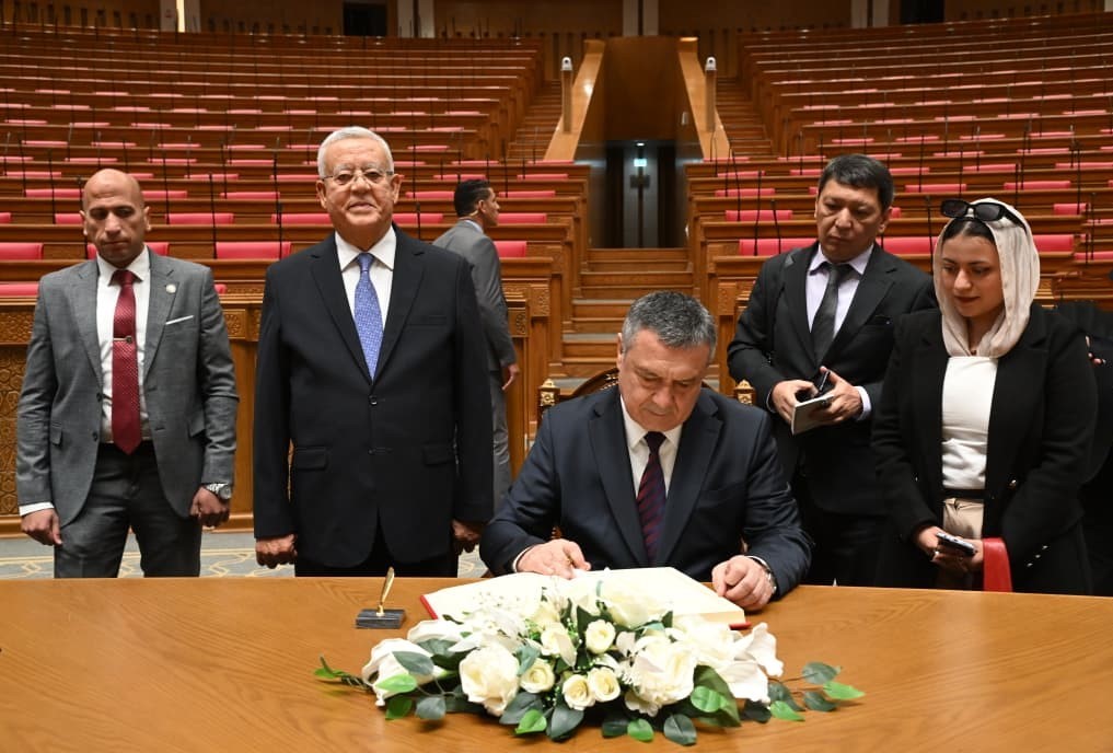 fa55ab95-a2e3-4379-bd57-e661c32b4396 fa55ab95-a2e3-4379-bd57-e661c32b4396