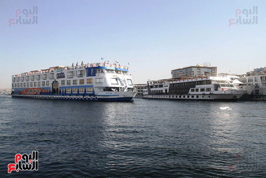 الفنادق-العائمة الفنادق-العائمة