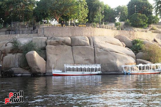 صخور-أسوان-الساحرة صخور-أسوان-الساحرة