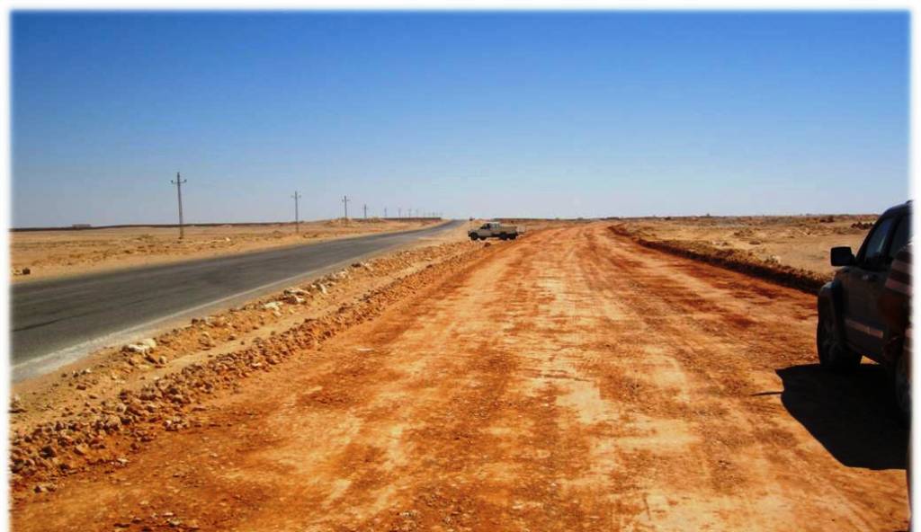 2-أعمال رصف طريق سيوة الواحات