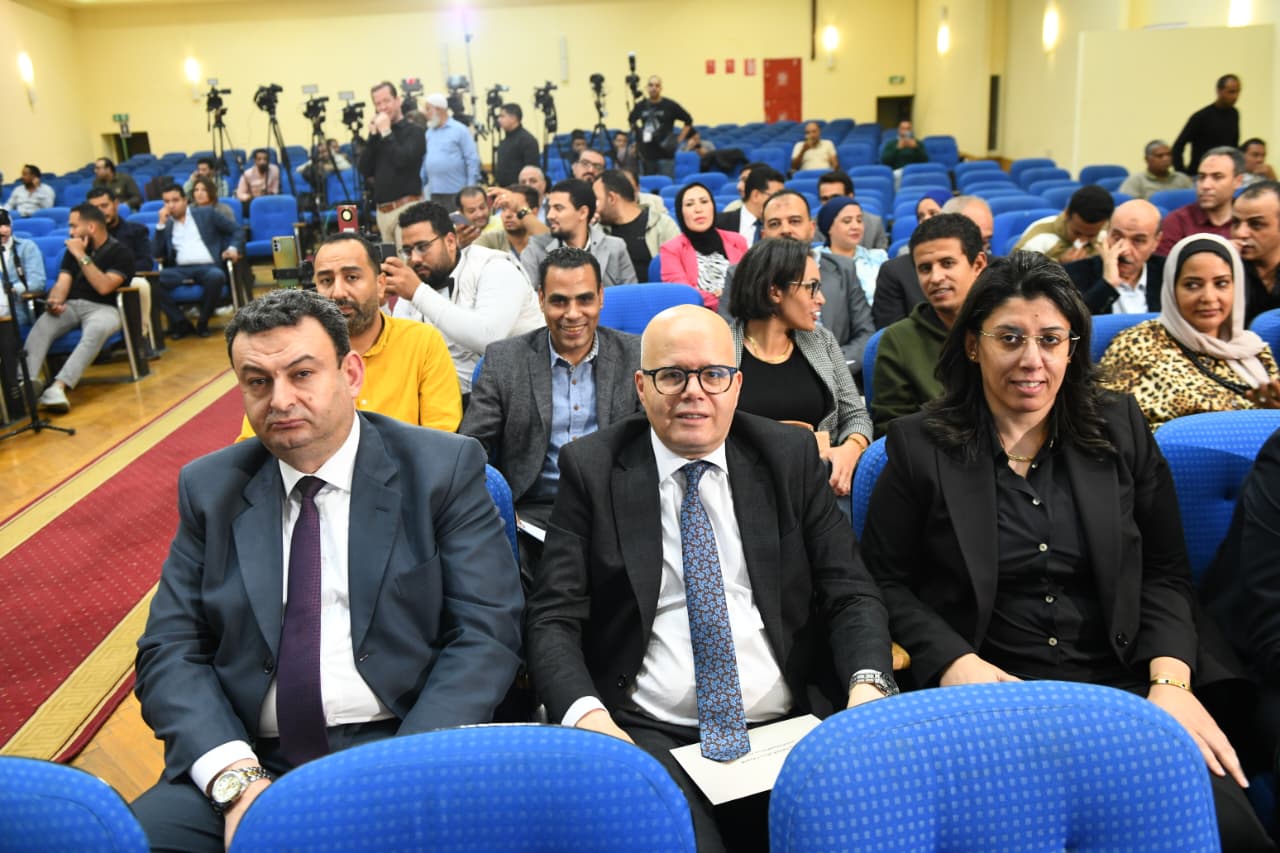 جانب من الحضور فيس المؤتمر (6)