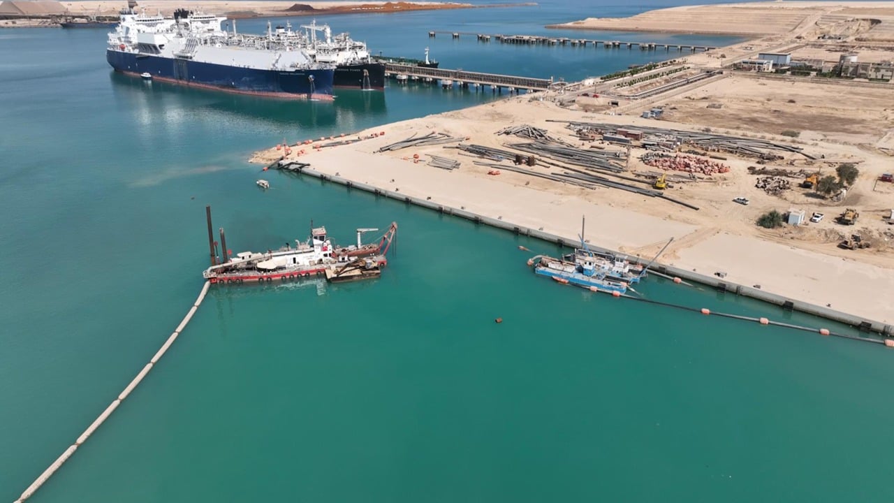 تطوير ميناء السخنة (3)