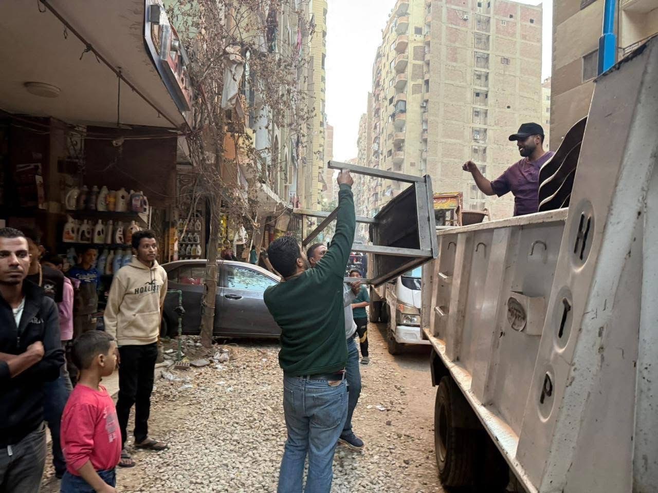 جانب من الحملة جانب من الحملة