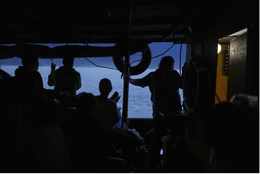 مقال مصور المهاجرون الفنزويليون يستخدمون طرقًا خطيرة في موجة الهجرة العكسية (6)