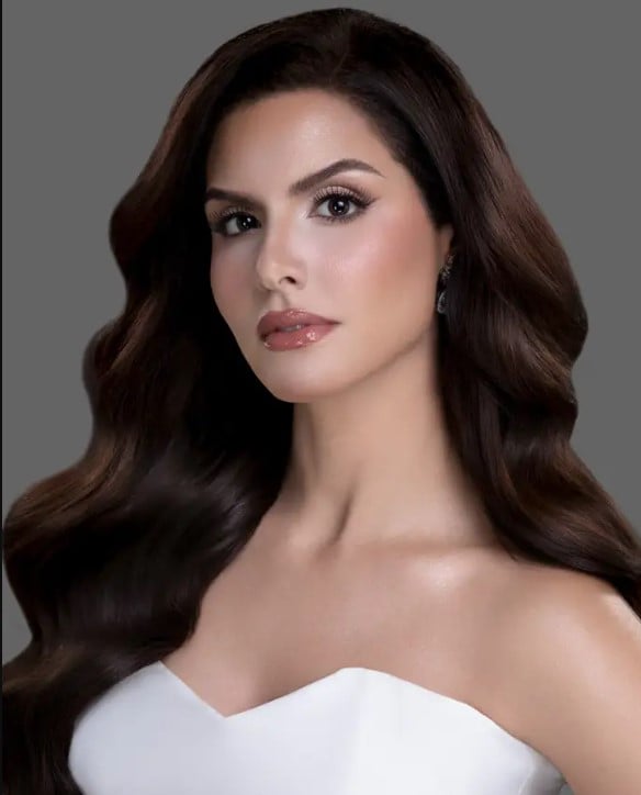 نادين أيوب نادين أيوب