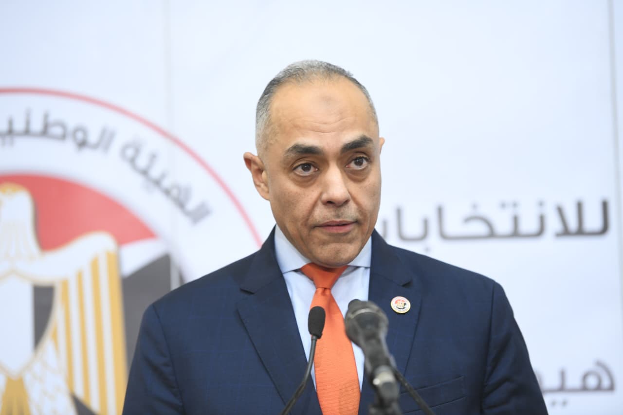 القاض أحمد بنداري خلال كلمته بالمؤتمر (12)