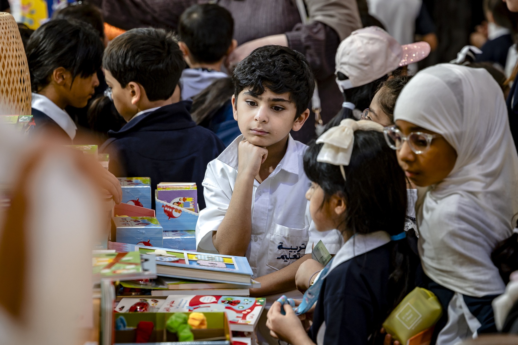 الأطفال فى معرض الشارقة للكتاب