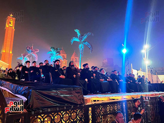 الآباء الكهنة والمطارنة فى احتفالية الكنيسة بذكرى مجمع نيقية