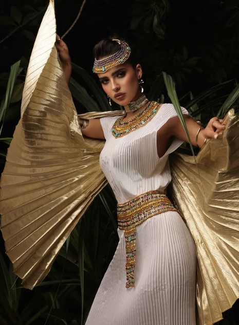 المصرية صابرينا ماجد