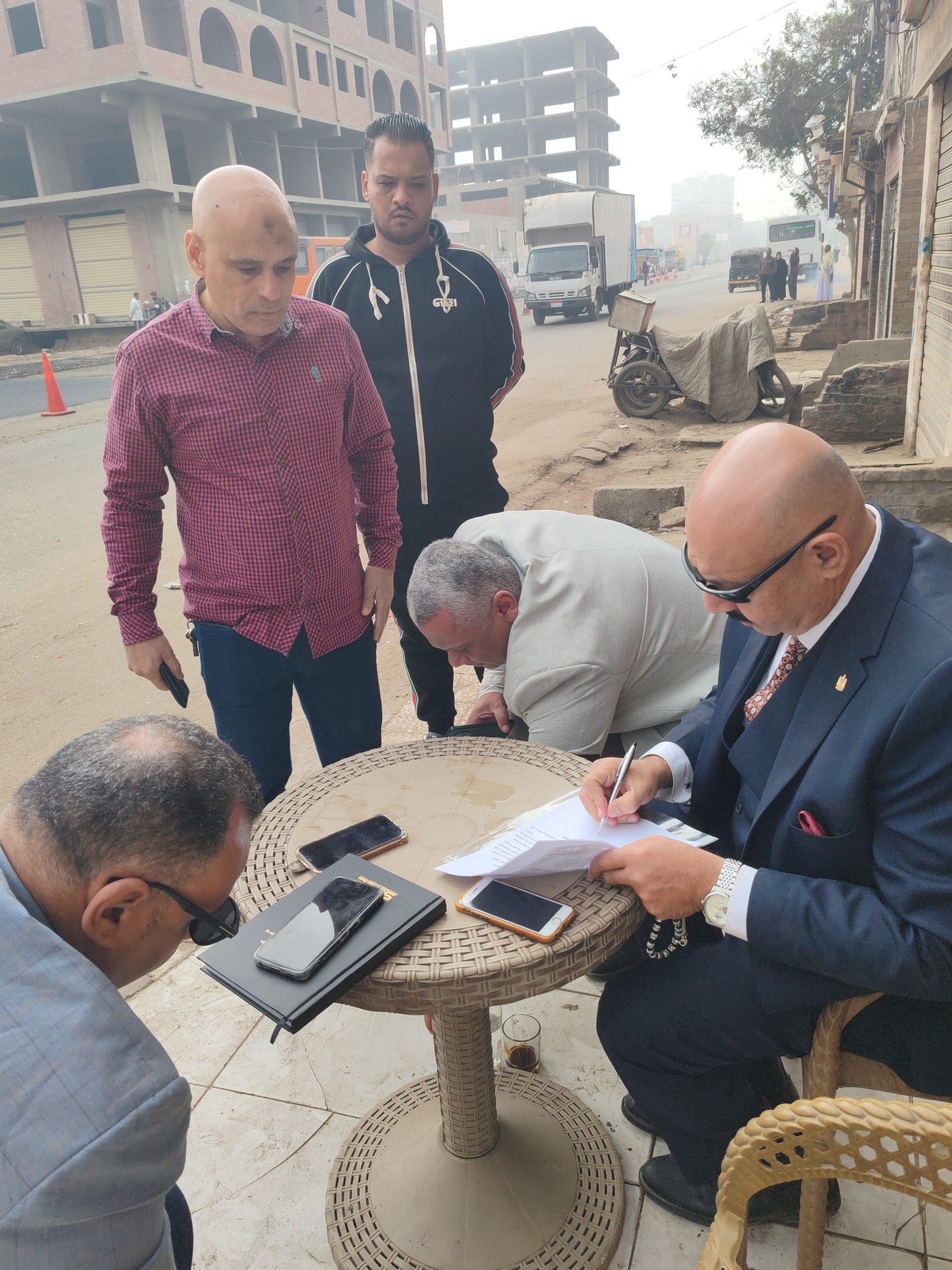 الاستجابة لمطالب المواطنين بشوارع الحي الاستجابة لمطالب المواطنين بشوارع الحي