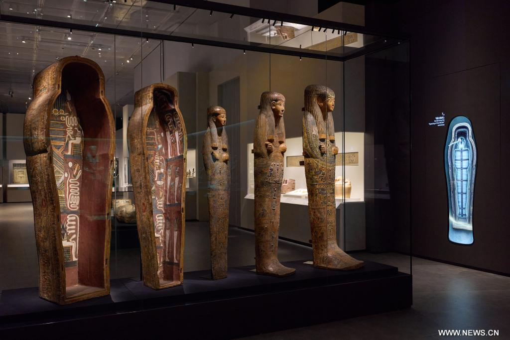 على هامش افتتاح معرض مصر القديمة تكشف أسرارها كنوز من المتاحف المصرية بمدينة هونج كونج (3)