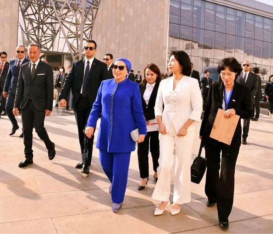  قرينة رئيس الجمهورية  ترحيب بالسيدة كيم هي-كيونج، قرينة رئيس جمهورية كوريا (1)